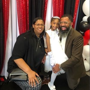 Meet your Posher, Kara